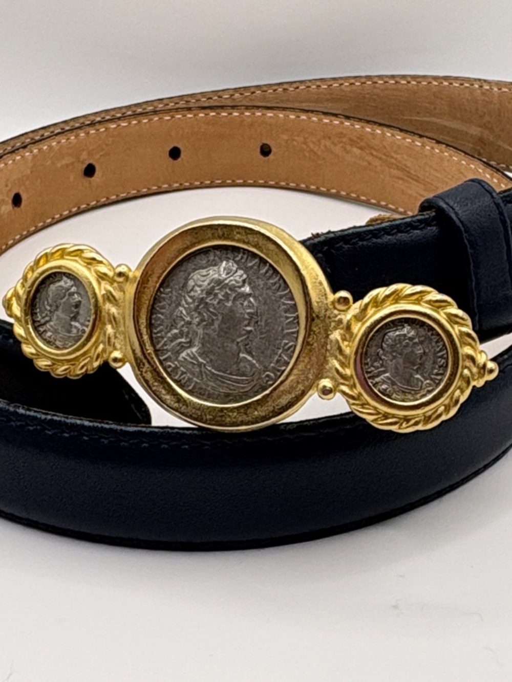 Ben-Amun Black Leather Belt with Roman Emperor Hadrian Gold Coin-Style Buckle M - Picture 1 of 10